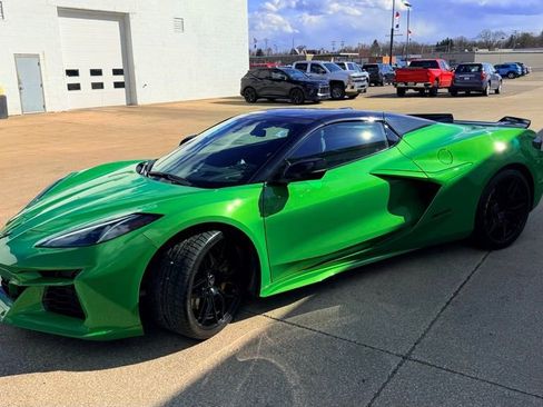 New 2026 Chevrolet Corvette Z06 w/ Stealth Interior Trim Package RWD image 6