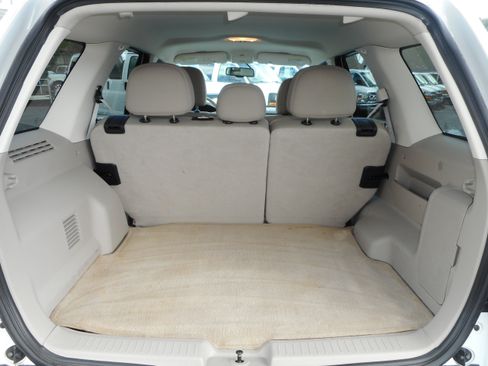 Used 2010 Ford Escape 4WD Hybrid image 21