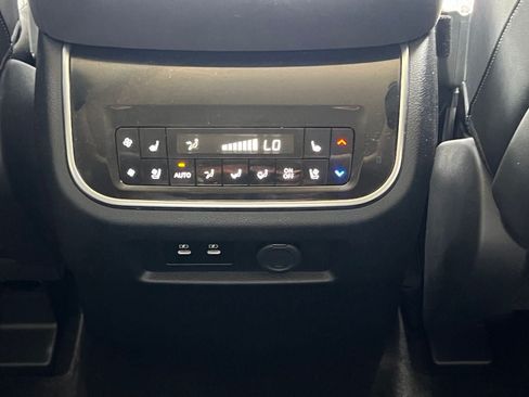 Used 2025 INFINITI QX80 Luxe RWD image 22