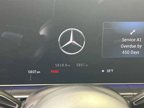 Used 2024 Mercedes-Benz GLS 450 4MATIC image 12