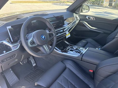 New 2026 BMW X5 xDrive50e w/ M Sport Package AWD/4WD image 32