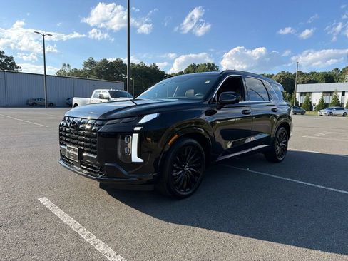 Certified 2025 Hyundai Palisade Calligraphy AWD/4WD image 2