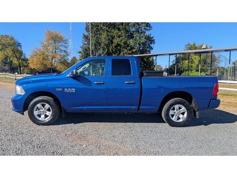 Used 2016 RAM 1500 Express AWD/4WD image 4