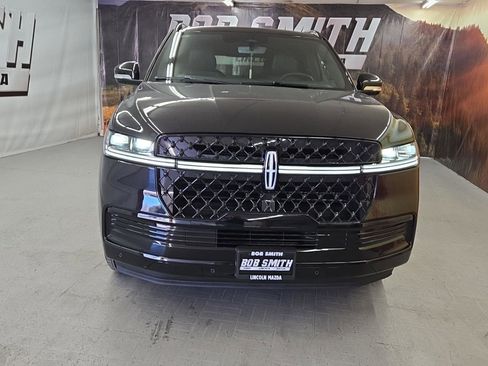 New 2026 Lincoln Navigator L Reserve w/ Jet Appearance Package AWD/4WD image 24