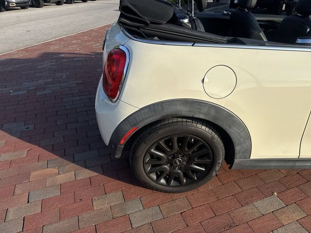 Used 2019 MINI Cooper Convertible w/ Signature Upholstery Package FWD image 15