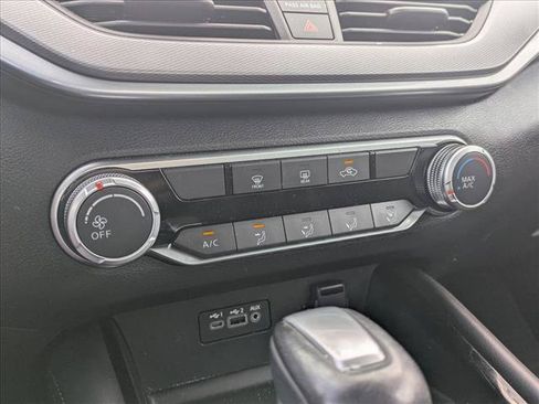 Used 2023 Nissan Altima 2.5 SR FWD image 14