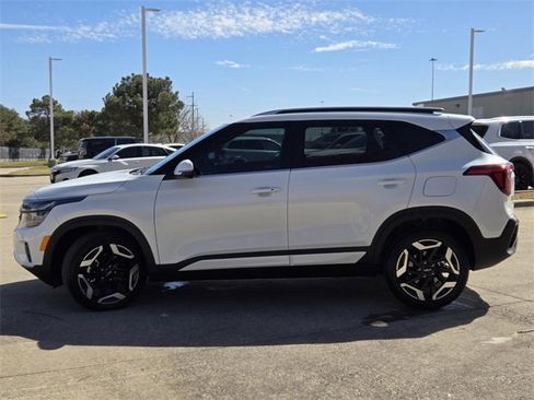 Certified 2025 Kia Seltos SX image 3