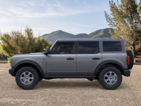 Used 2025 Ford Bronco Big Bend image 3