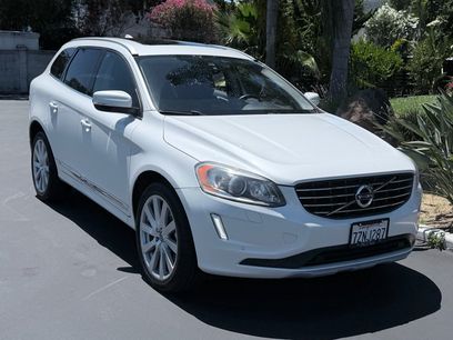 Used 2017 Volvo XC60 T5 Inscription w/ Preferred Option Package