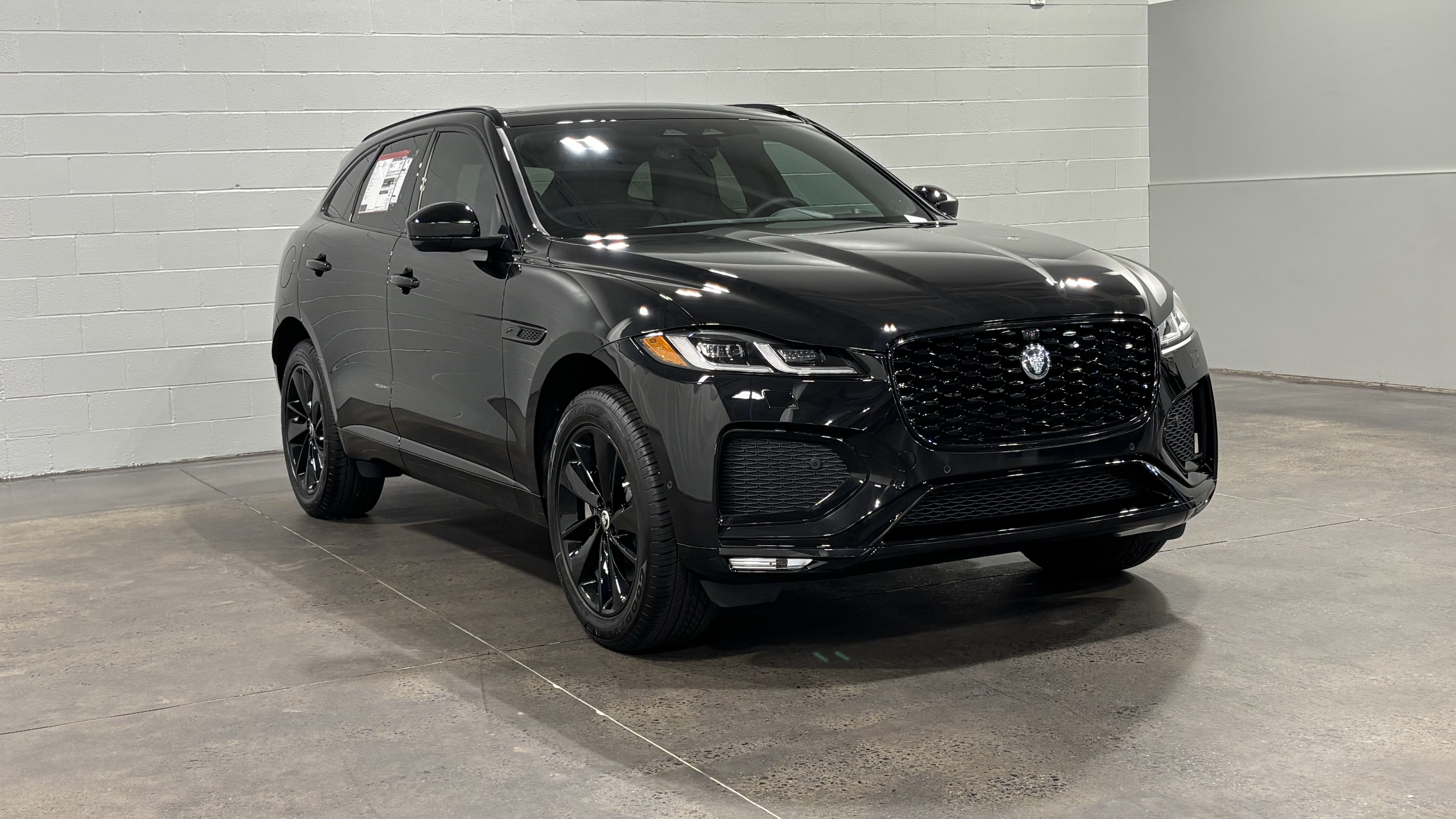 New 2026 Jaguar F-PACE R-Dynamic S AWD/4WD image 11