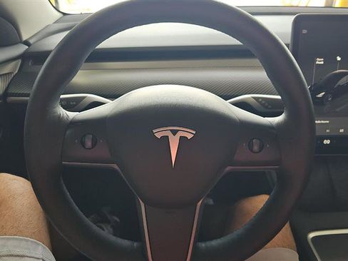 Used 2023 Tesla Model 3 Standard Range RWD image 4