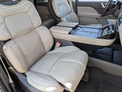 Used 2024 Lincoln Navigator L Reserve AWD/4WD image 32