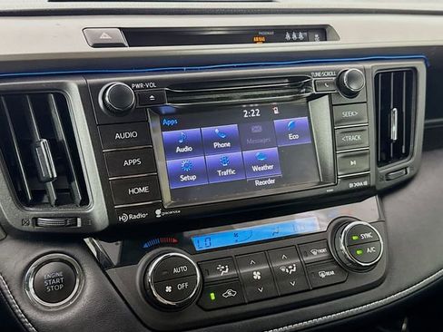 Used 2018 Toyota RAV4 XLE image 32