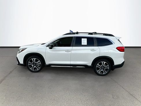 Used 2024 Subaru Ascent Touring w/ Popular Package #2 AWD/4WD image 4