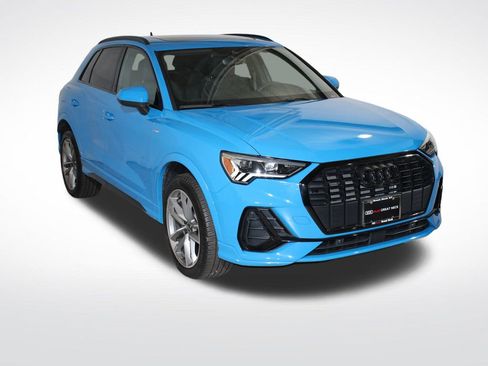 Certified 2022 Audi Q3 2.0T Premium Plus w/ Premium Plus Package image 11