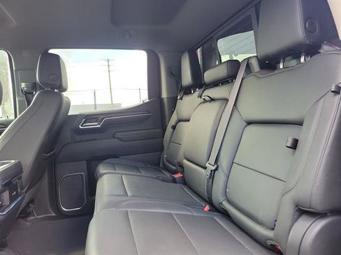 Certified 2023 GMC Sierra 1500 SLT w/ SLT Premium Plus Package image 18