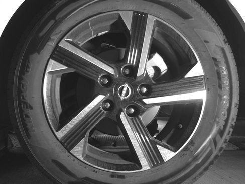 Used 2025 Nissan Sentra SV image 14