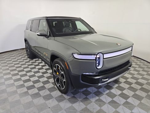 Used 2023 Rivian R1S Launch Edition AWD/4WD image 7