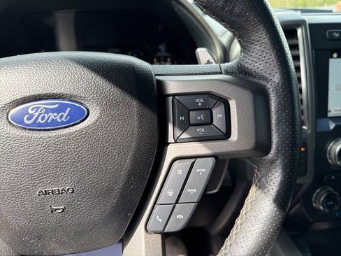 Used 2018 Ford F150 Raptor w/ Equipment Group 802A Luxury AWD/4WD image 32