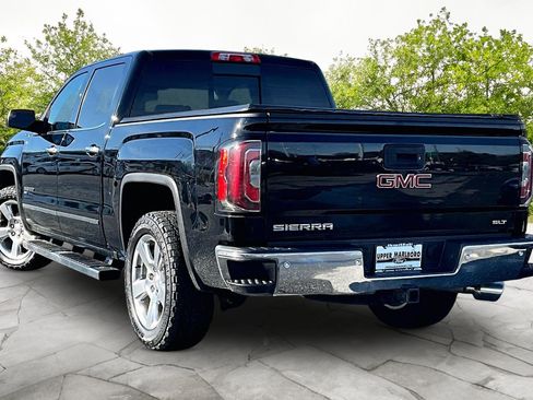 Used 2018 GMC Sierra 1500 SLT image 2