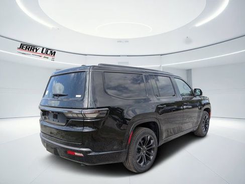 New 2026 Jeep Grand Wagoneer Summit w/ Premium Group III AWD/4WD image 3