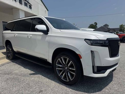 Used 2021 Cadillac Escalade ESV Sport RWD image 39