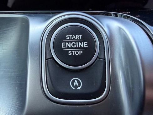 Used 2023 Mercedes-Benz GLB 250 4MATIC image 24