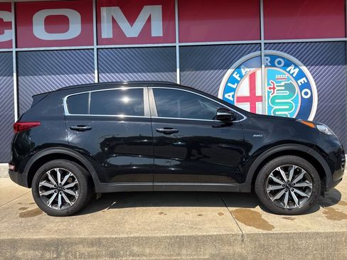 Used 2019 Kia Sportage EX w/ EX Premium Package image 2