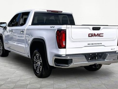 Used 2025 GMC Sierra 1500 SLT image 4