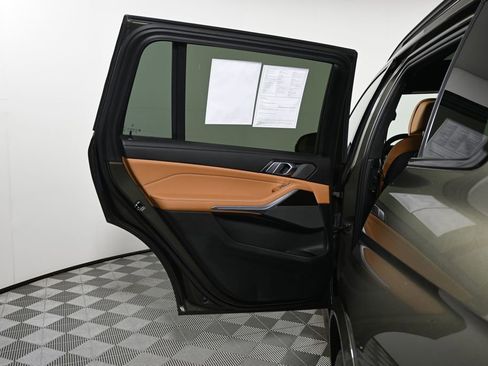 Certified 2023 BMW X7 xDrive40i w/ M Sport Package image 32