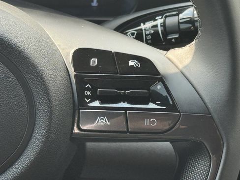 Used 2025 Hyundai Elantra Sport w/ Cargo Package image 15