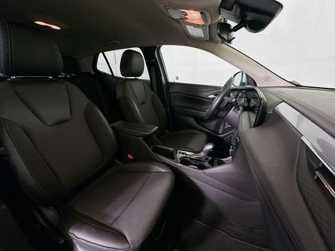 Used 2025 Buick Encore GX Preferred AWD/4WD image 29