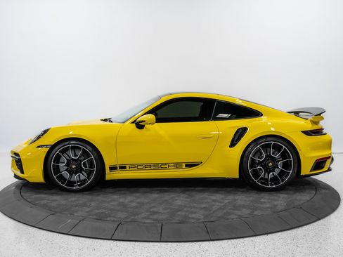 Used 2022 Porsche 911 Turbo S image 4