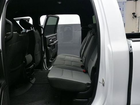 Used 2024 RAM 1500 Big Horn image 15