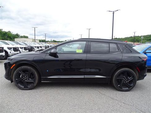 New 2024 Chevrolet Equinox EV RS image 2