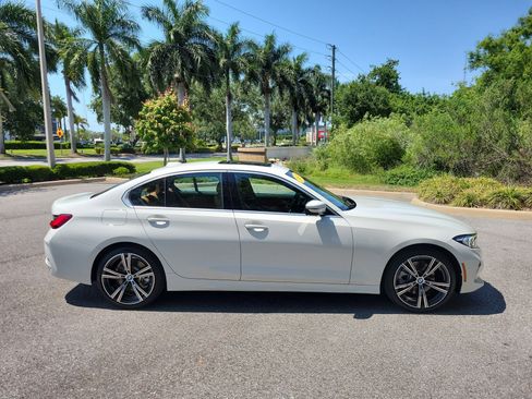 Used 2024 BMW 330i Sedan w/ Premium Package RWD image 3