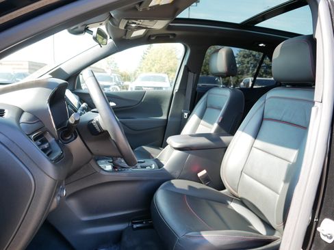 Used 2022 Chevrolet Equinox RS w/ RS Leather Package image 35