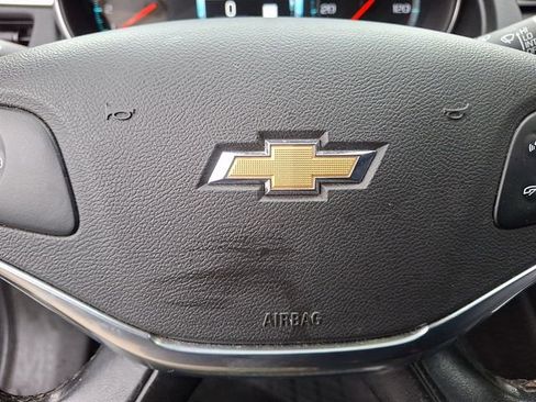 Used 2019 Chevrolet Impala Premier FWD image 30