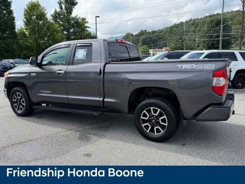 Used 2017 Toyota Tundra Limited w/ Limited Premium Package AWD/4WD image 7