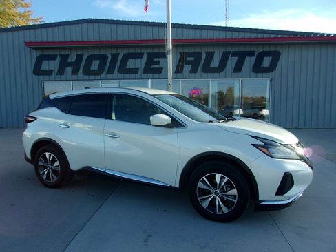 Used 2023 Nissan Murano S image 2