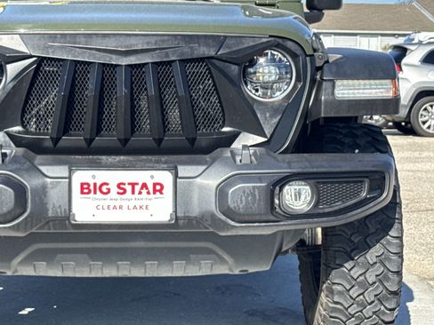 Used 2024 Jeep Wrangler Willys image 6