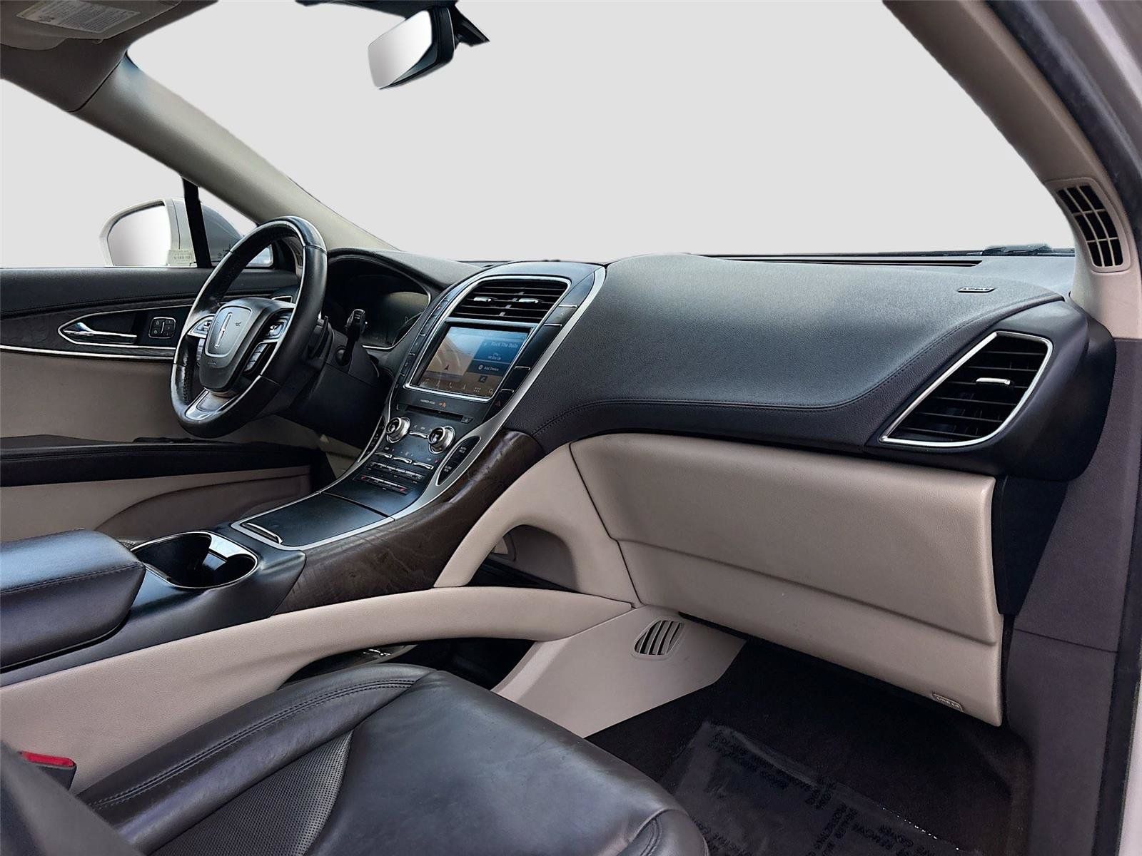 Used 2019 Lincoln Nautilus Select FWD image 28