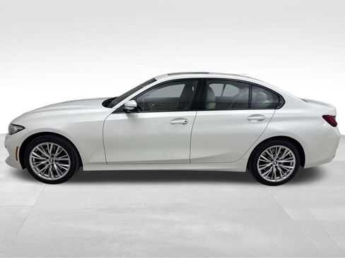 Certified 2023 BMW 330i xDrive Sedan w/ Driving Assistance Package image 6