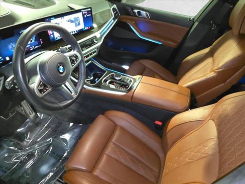 Used 2025 BMW X7 M60i AWD/4WD image 17