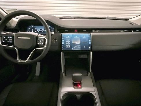 New 2025 Land Rover Discovery Sport S image 6