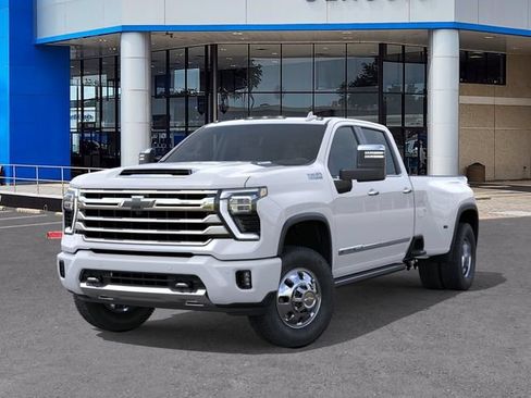 New 2026 Chevrolet Silverado 3500 High Country w/ High Country Premium Package AWD/4WD image 6