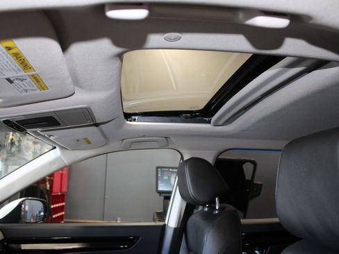 Used 2025 Honda CR-V EX-L image 42
