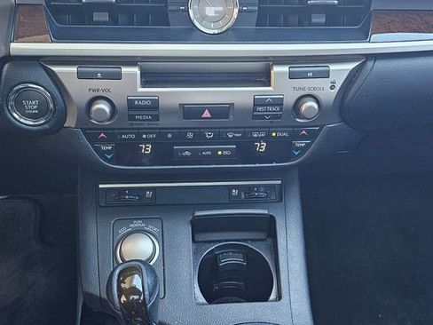 Used 2015 Lexus ES 350 w/ Premium Package image 8