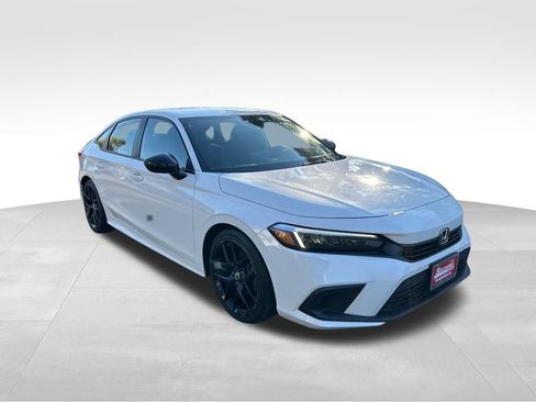 Used 2023 Honda Civic Sport image 7