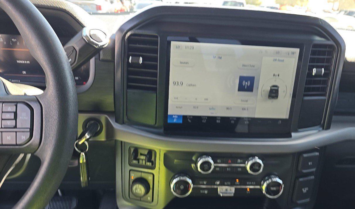 Used 2025 Ford F150 XL w/ Equipment Group 104A Hybrid AWD/4WD image 6